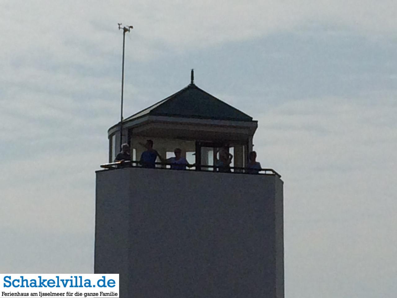 Aussichtsturm am Vlietermonument des Abschlussdeichs