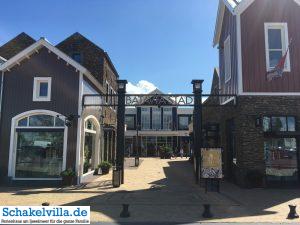 Schwimmbad 5 Batavia Stad - Fashion Outlet Eingang - Schakelvilla Ferienhaus für die ganze Familie am IJsselmeer