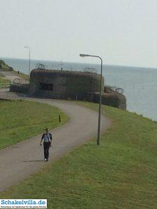 Abschlussdeich 11 Bunker im Kazemattenmuseum am Abschlussdeich - Schakelvilla Ferienhaus für Familien am IJsselmeer in Makkum