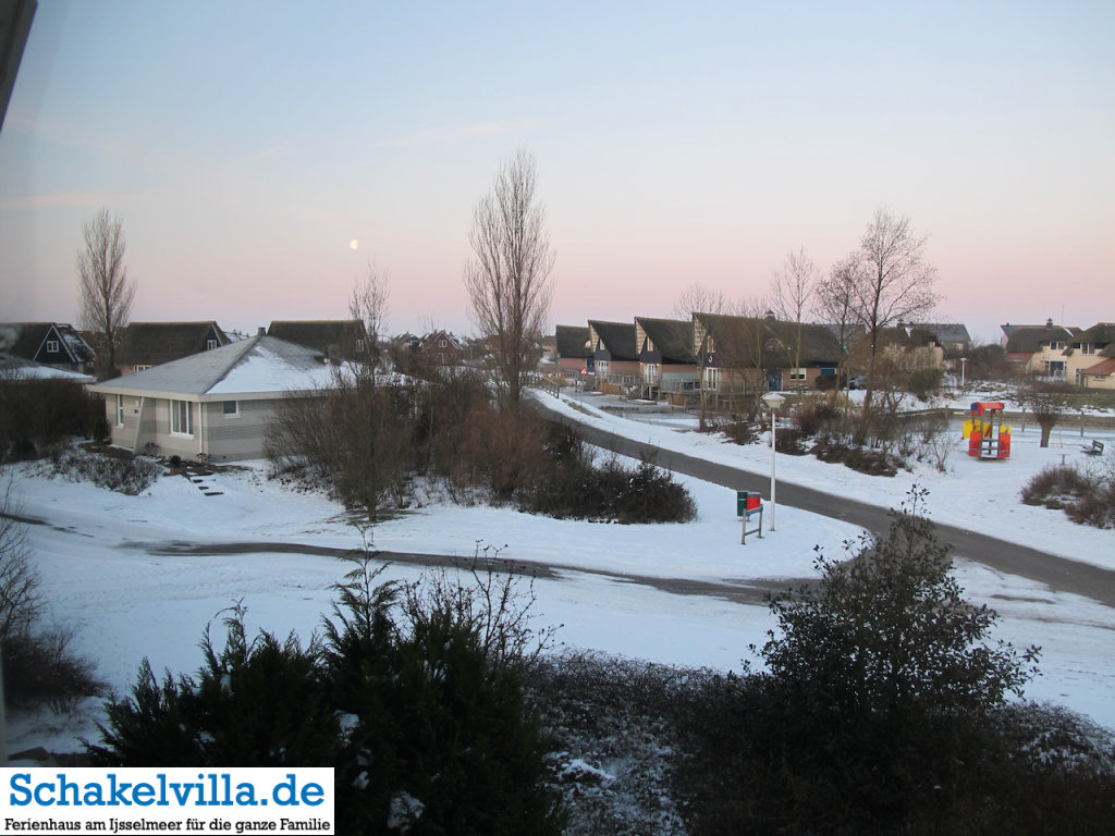 Die Ruhe im Winter - Schakelvilla Ferienhaus am IJsselmeer in Makkum