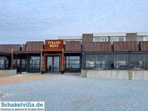 SnackHuys Restaurant am Strand von Makkum - Schakelvilla Ferienhaus mit Sauna am IJsselmeer