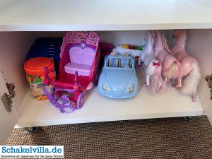 Kinderspielsachen und Kinderfreizeitausstattung 7 Barbie Kinderspielzeug im familenfreundlichen Ferienhaus Schakelvilla mit Sauna und Ruderboot in Makkum am IJsselmeer