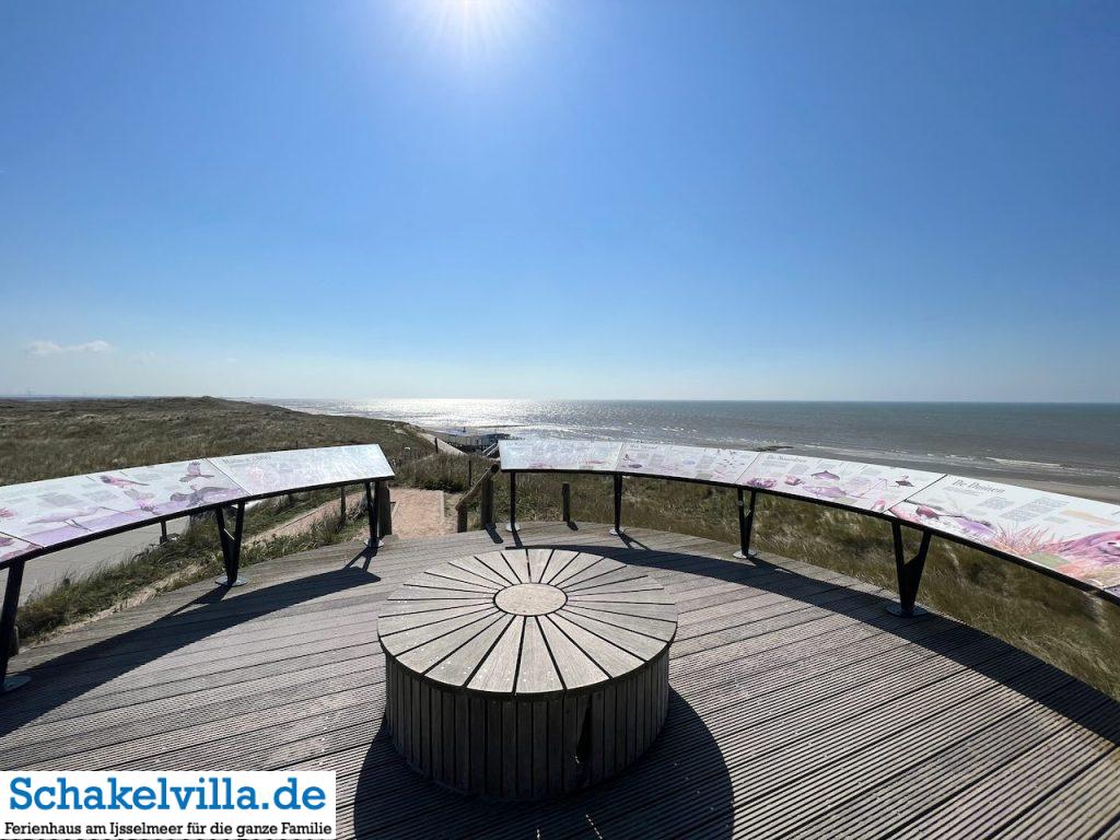 Callantsoog - Nordholland 38 Blick von der Aussichtsplattform auf den Strand - Callantsoog - Ausflugstipp Ferienhaus Schakelvilla mit Ruderboot und Sauna in Makkum am IJsselmeer