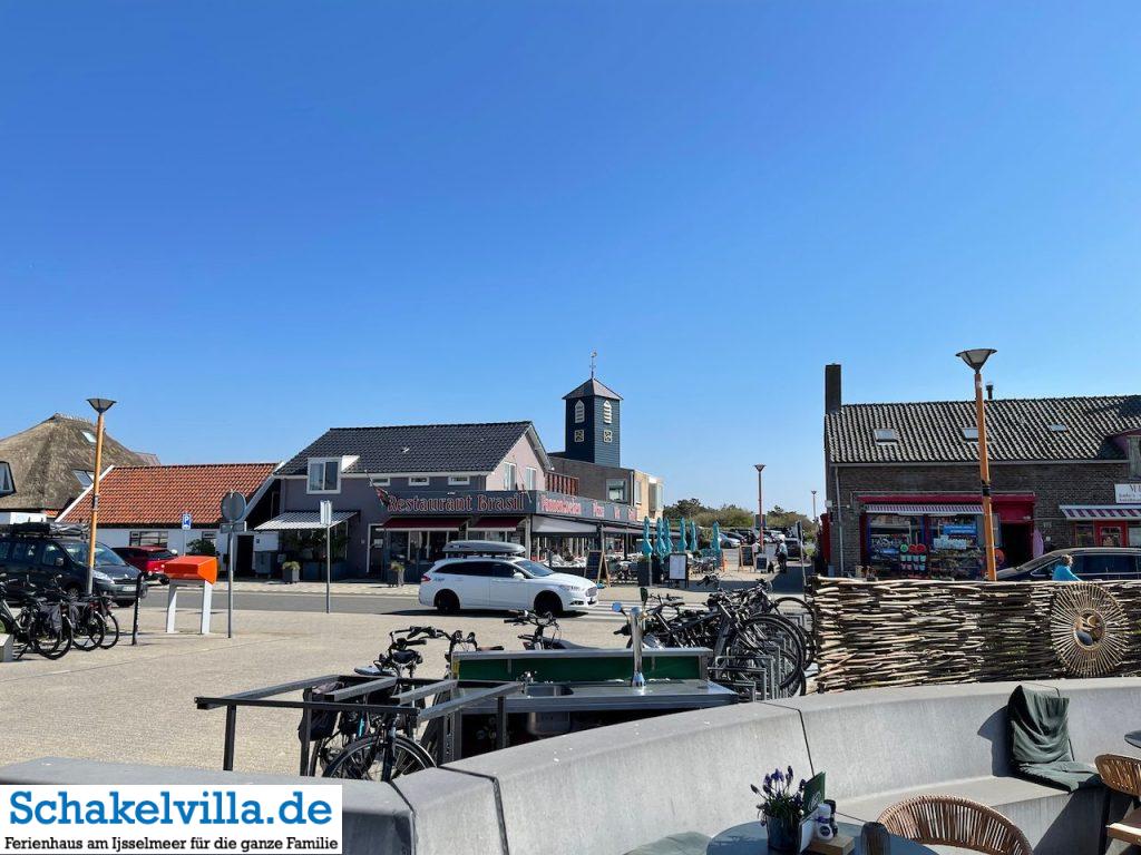Callantsoog - Nordholland 42 Kirchturm - Callantsoog - Ausflugstipp Ferienhaus Schakelvilla mit Ruderboot und Sauna in Makkum am IJsselmeer