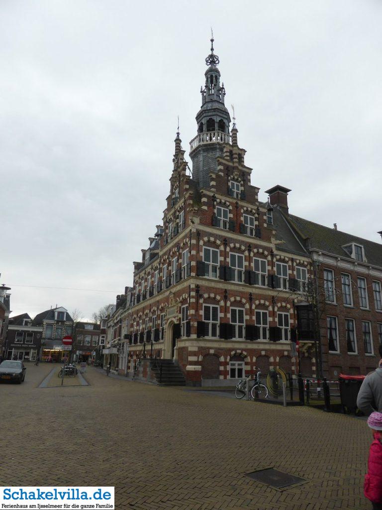 historisches Gebäude in Franeker - Schakelvilla Ferienhaus mit Sauna und Ruderboot in Makkum am IJsselmeer
