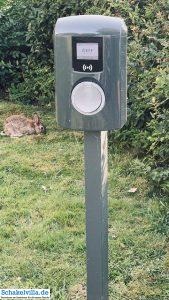 Ladestation mit bis zu 11 kW für E-Autos am Ferienhaus 6 Wallbox für E-Autos am Parkplatz Schakelvilla - Ferienhaus in Makkum am IJsselmeer