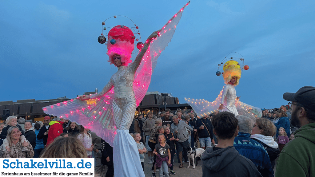 Special Act am Boulevard von Makkum Beach 3 Special Act am Boulevard von Makkum Beach - Schakelvilla ferienhaus mit Sauna und Ruderboot am IJsselmeer_10