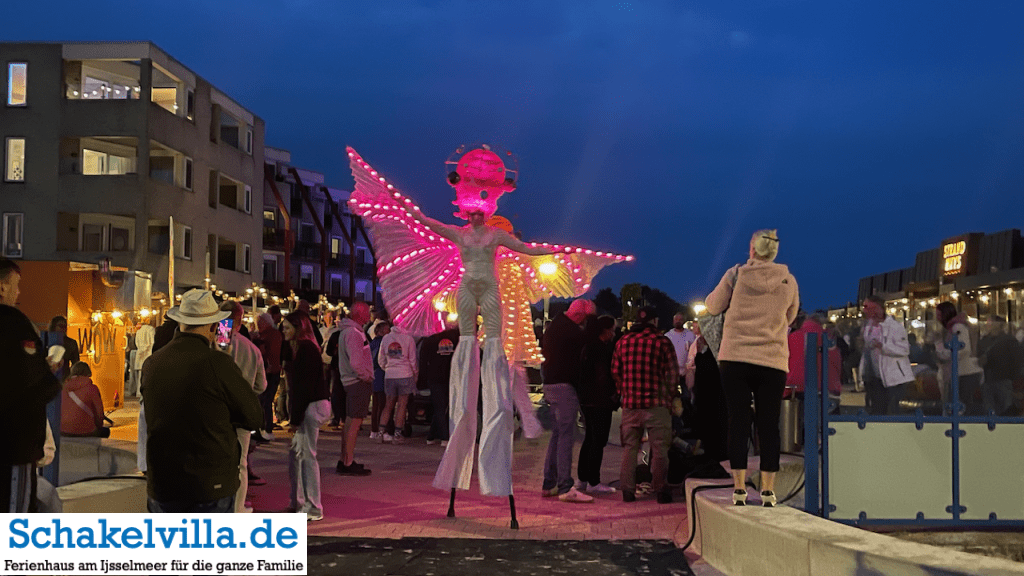 Special Act am Boulevard von Makkum Beach 4 Special Act am Boulevard von Makkum Beach - Schakelvilla ferienhaus mit Sauna und Ruderboot am IJsselmeer_9