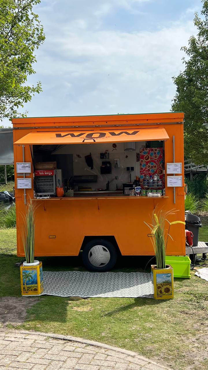 Foodtruck WOW Makkum – Leckere Snacks am Beach Resort für euren Tag am IJsselmeer