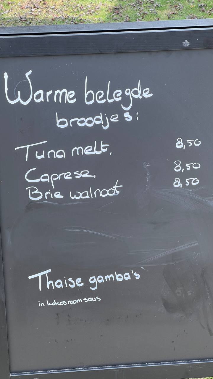 Die täglich wechselnde Speisekarte vom Foodtruck WOW Makkum